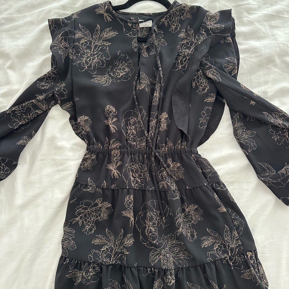 Aritzia Wilfred black long sleeved dress everyday or dress up
